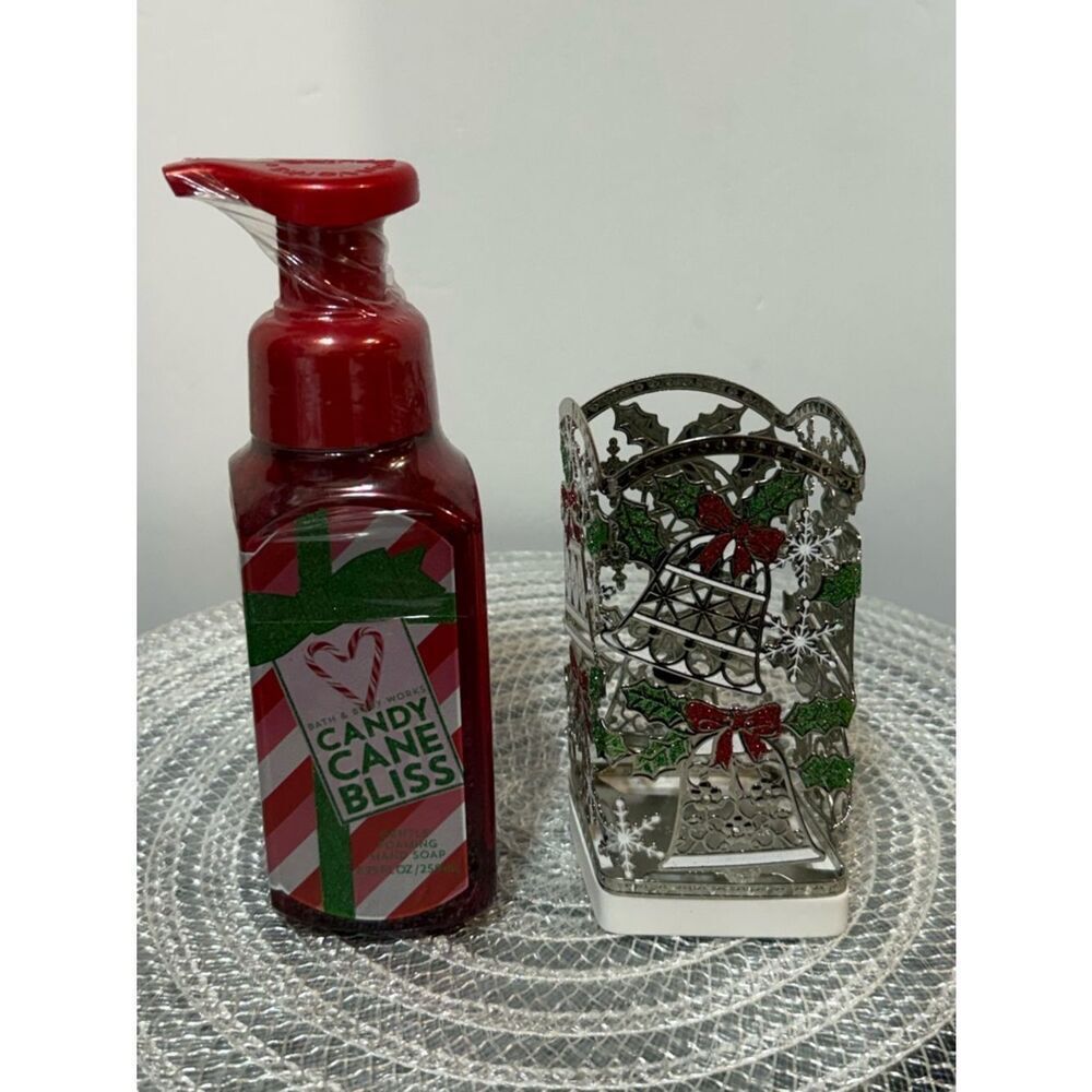 BBW Candy Cane Bliss Foaming Hand Soap and Soap Holder Set of 2 NWT